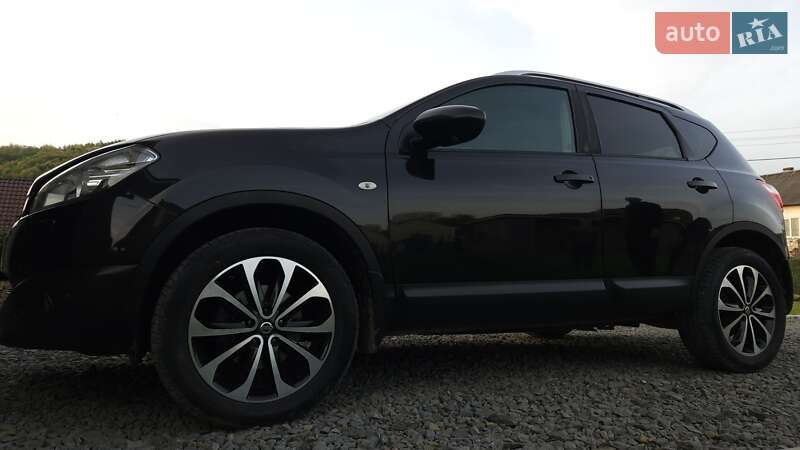 Внедорожник / Кроссовер Nissan Qashqai 2012 в Старом Самборе