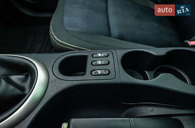 Позашляховик / Кросовер Nissan Qashqai 2012 в 