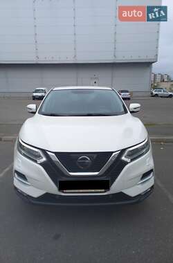 Внедорожник / Кроссовер Nissan Qashqai 2015 в Киеве