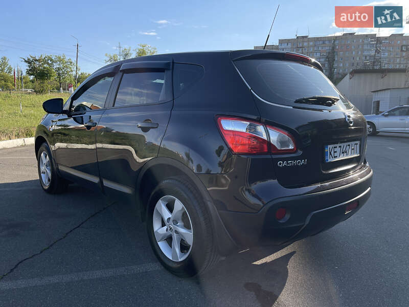 Внедорожник / Кроссовер Nissan Qashqai 2013 в Кривом Роге