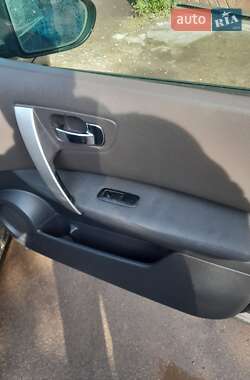 Позашляховик / Кросовер Nissan Qashqai 2007 в 