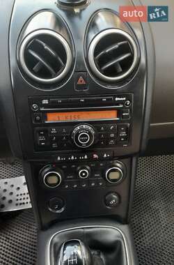 Позашляховик / Кросовер Nissan Qashqai 2007 в 