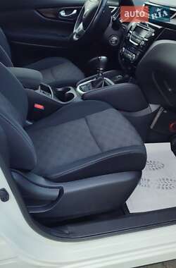 Позашляховик / Кросовер Nissan Qashqai 2014 в 