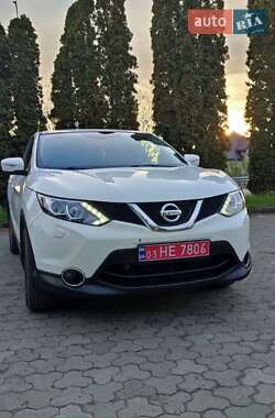 Позашляховик / Кросовер Nissan Qashqai 2014 в 