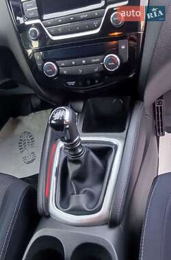 Позашляховик / Кросовер Nissan Qashqai 2014 в 
