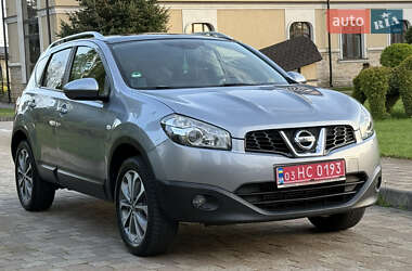 Позашляховик / Кросовер Nissan Qashqai 2011 в 