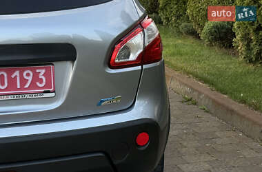 Позашляховик / Кросовер Nissan Qashqai 2011 в 