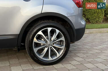 Позашляховик / Кросовер Nissan Qashqai 2011 в 