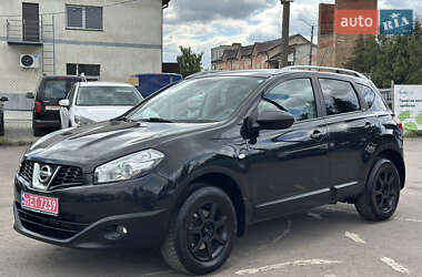 Внедорожник / Кроссовер Nissan Qashqai 2013 в 