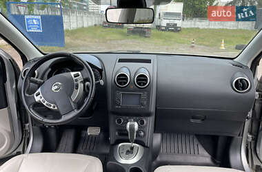 Внедорожник / Кроссовер Nissan Qashqai 2012 в 