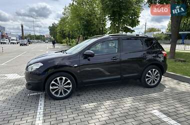 Внедорожник / Кроссовер Nissan Qashqai 2010 в 