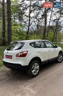 Позашляховик / Кросовер Nissan Qashqai 2011 в 