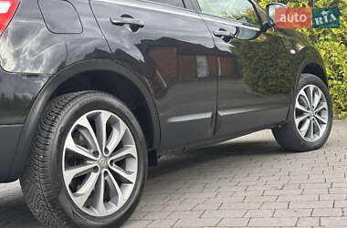 Внедорожник / Кроссовер Nissan Qashqai 2011 в 