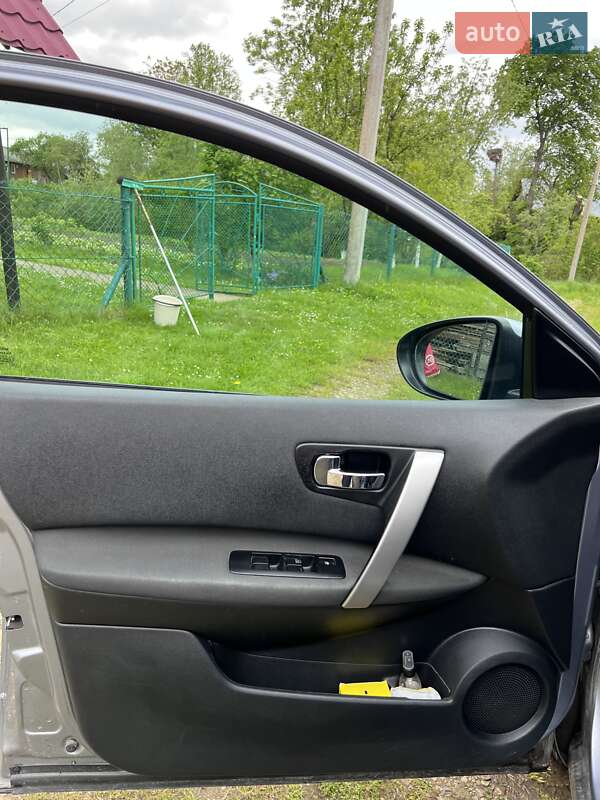 Внедорожник / Кроссовер Nissan Qashqai 2012 в Бориславе