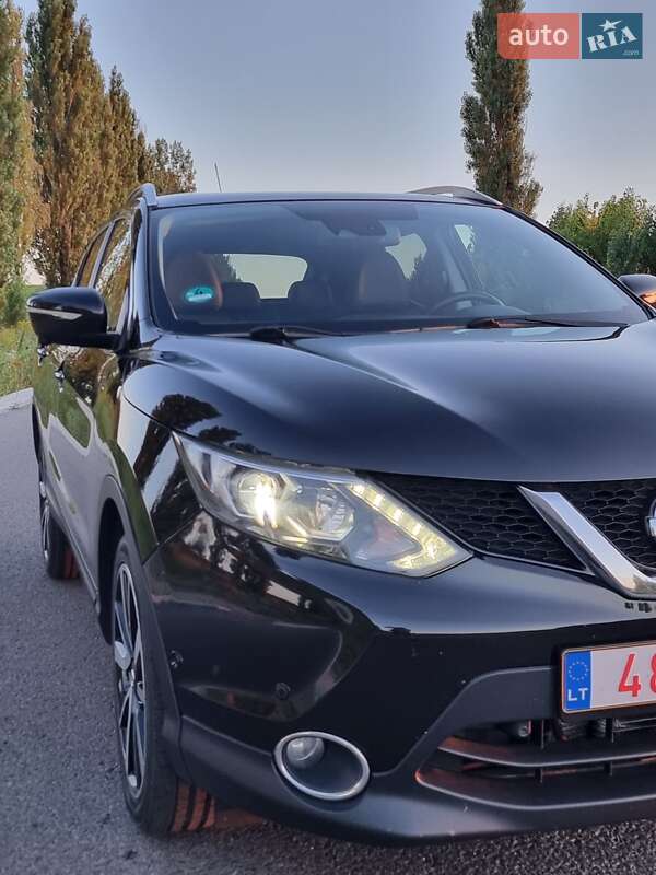 Внедорожник / Кроссовер Nissan Qashqai 2014 в Ровно