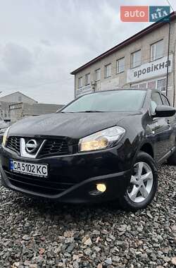 Позашляховик / Кросовер Nissan Qashqai 2010 в 