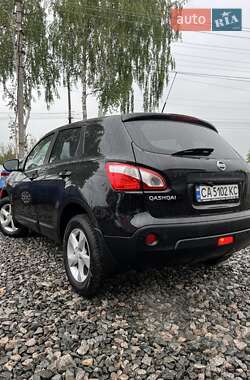 Позашляховик / Кросовер Nissan Qashqai 2010 в 