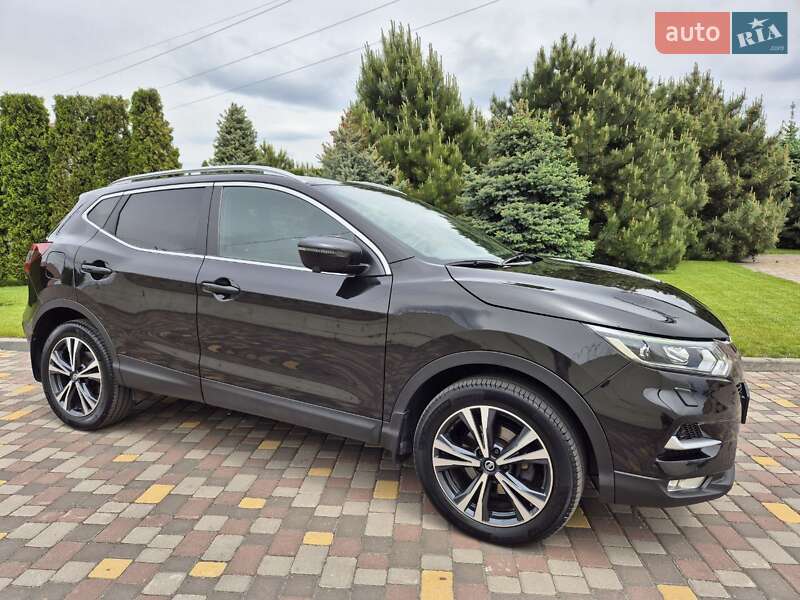 Позашляховик / Кросовер Nissan Qashqai 2020 в 