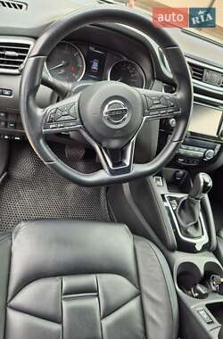 Позашляховик / Кросовер Nissan Qashqai 2020 в 