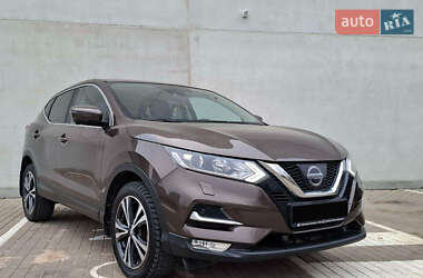 Внедорожник / Кроссовер Nissan Qashqai 2017 в Звягеле