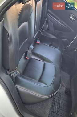 Внедорожник / Кроссовер Nissan Qashqai 2012 в 