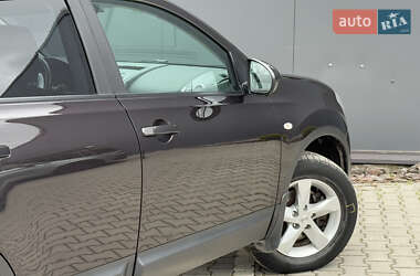Позашляховик / Кросовер Nissan Qashqai 2011 в 