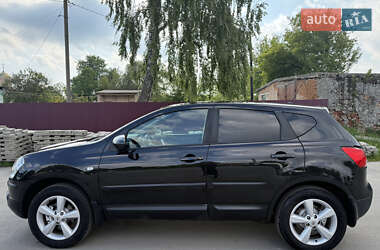 Внедорожник / Кроссовер Nissan Qashqai 2009 в Млинове