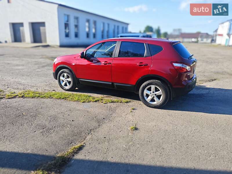 Внедорожник / Кроссовер Nissan Qashqai 2013 в Рокитном