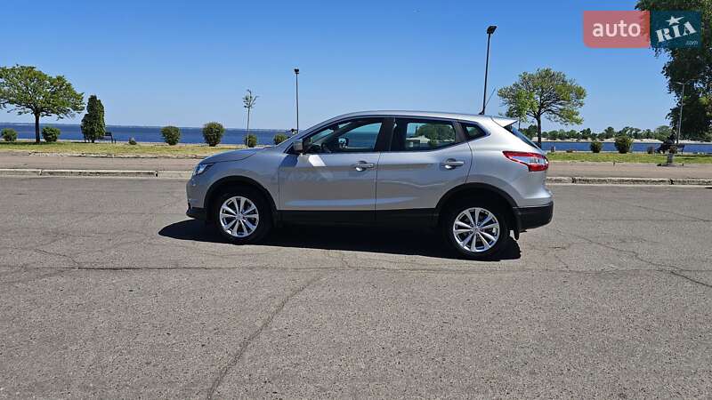 Позашляховик / Кросовер Nissan Qashqai 2014 в Черкасах фото 13 Позашляховик / Кросовер Nissan Qashqai 2014 в Черкасах