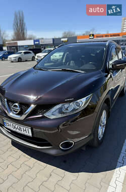 Позашляховик / Кросовер Nissan Qashqai 2014 в 