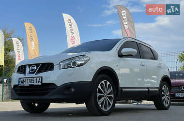 Внедорожник / Кроссовер Nissan Qashqai 2012 в 