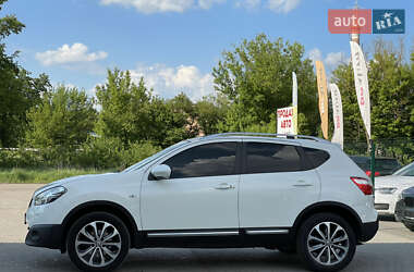 Внедорожник / Кроссовер Nissan Qashqai 2012 в 
