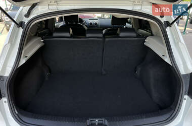 Внедорожник / Кроссовер Nissan Qashqai 2012 в 