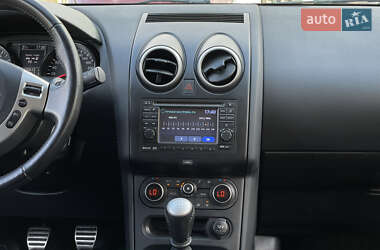 Внедорожник / Кроссовер Nissan Qashqai 2012 в 