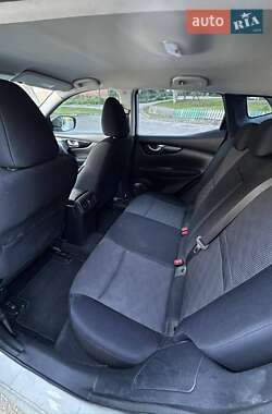 Внедорожник / Кроссовер Nissan Qashqai 2014 в 
