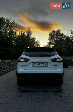 Внедорожник / Кроссовер Nissan Qashqai 2014 в 