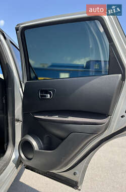 Внедорожник / Кроссовер Nissan Qashqai 2008 в 