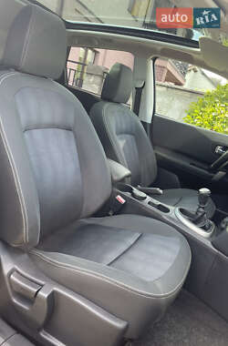 Внедорожник / Кроссовер Nissan Qashqai 2012 в 