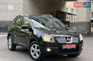 Внедорожник / Кроссовер Nissan Qashqai 2010 в 