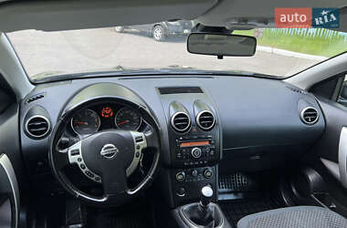 Внедорожник / Кроссовер Nissan Qashqai 2010 в 