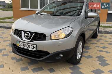 Позашляховик / Кросовер Nissan Qashqai 2011 в 