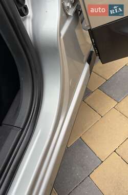 Позашляховик / Кросовер Nissan Qashqai 2011 в 