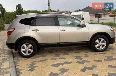Позашляховик / Кросовер Nissan Qashqai 2011 в 