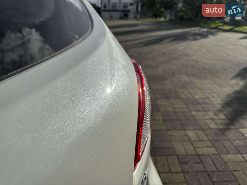 Позашляховик / Кросовер Nissan Qashqai 2013 в Самборі