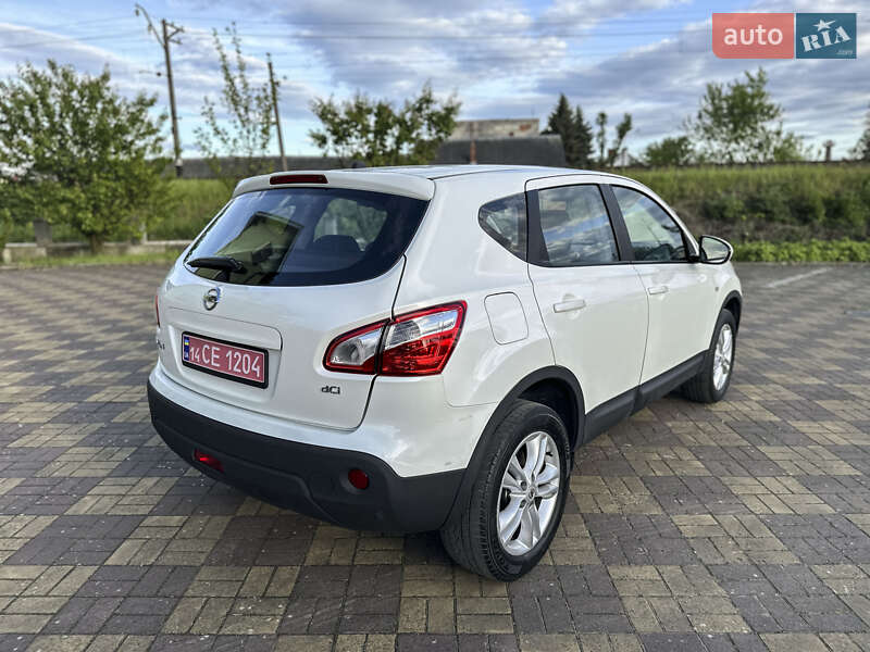 Позашляховик / Кросовер Nissan Qashqai 2013 в Самборі