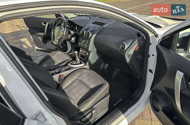 Позашляховик / Кросовер Nissan Qashqai 2013 в 