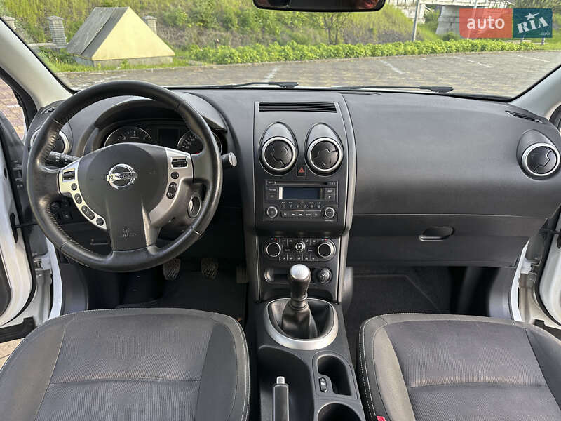 Позашляховик / Кросовер Nissan Qashqai 2013 в Самборі