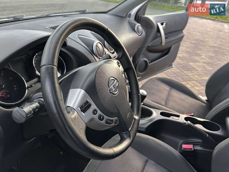 Позашляховик / Кросовер Nissan Qashqai 2013 в Самборі