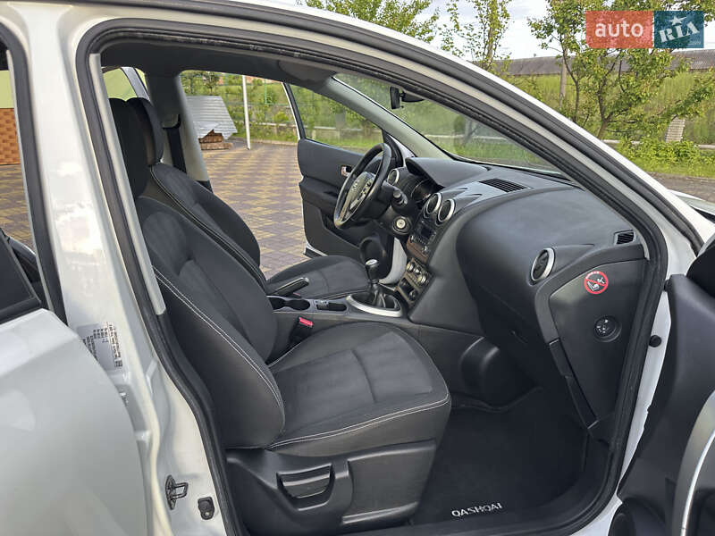 Позашляховик / Кросовер Nissan Qashqai 2013 в Самборі