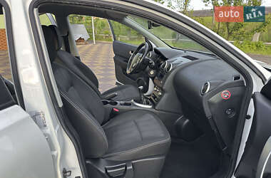Позашляховик / Кросовер Nissan Qashqai 2013 в 